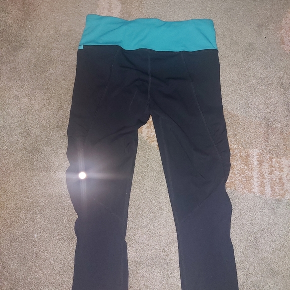 NWOT Lululemon Luxstreme Crops 4 - Picture 2 of 9